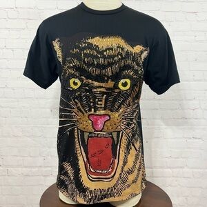 GUCCI FELINE graphic tee beautiful details of beads & Sequins in XXS fits large